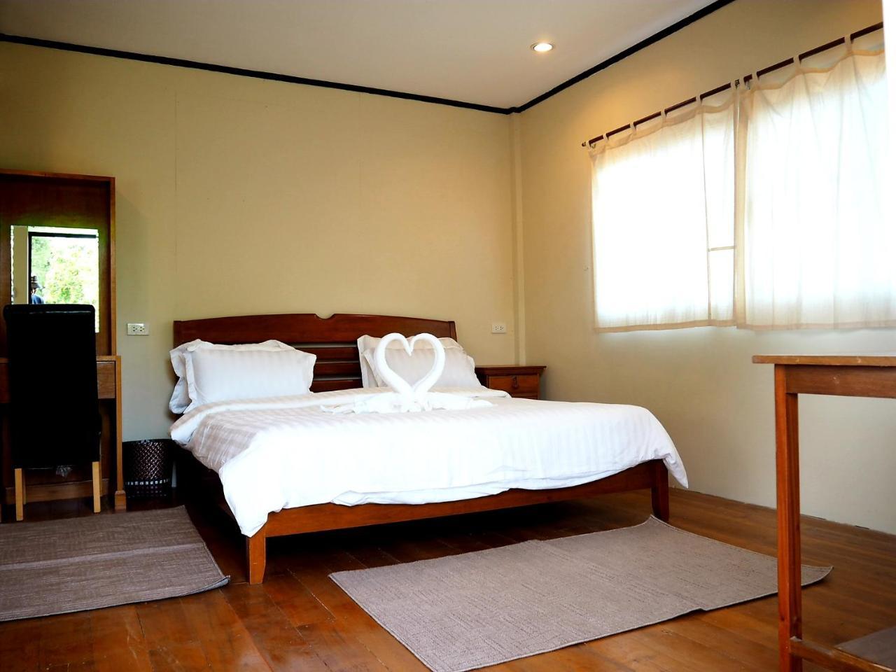 Nawiengkaeriverview Resort Mukdahan Exterior photo