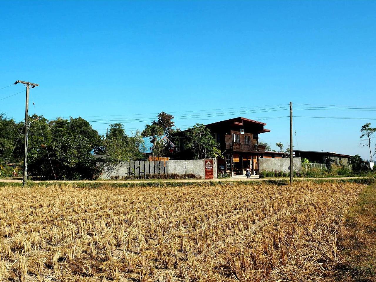 Nawiengkaeriverview Resort Mukdahan Exterior photo