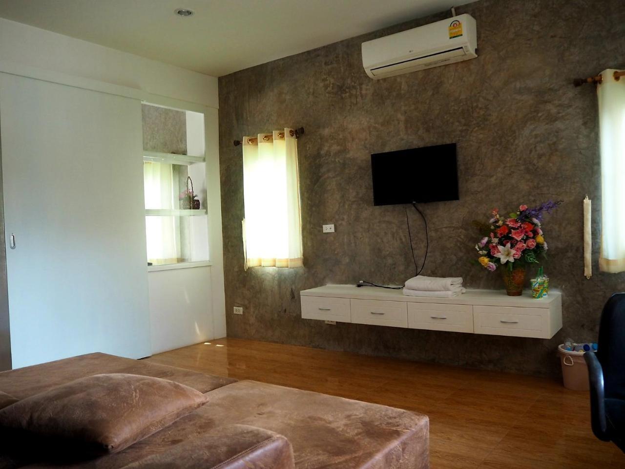 Nawiengkaeriverview Resort Mukdahan Exterior photo